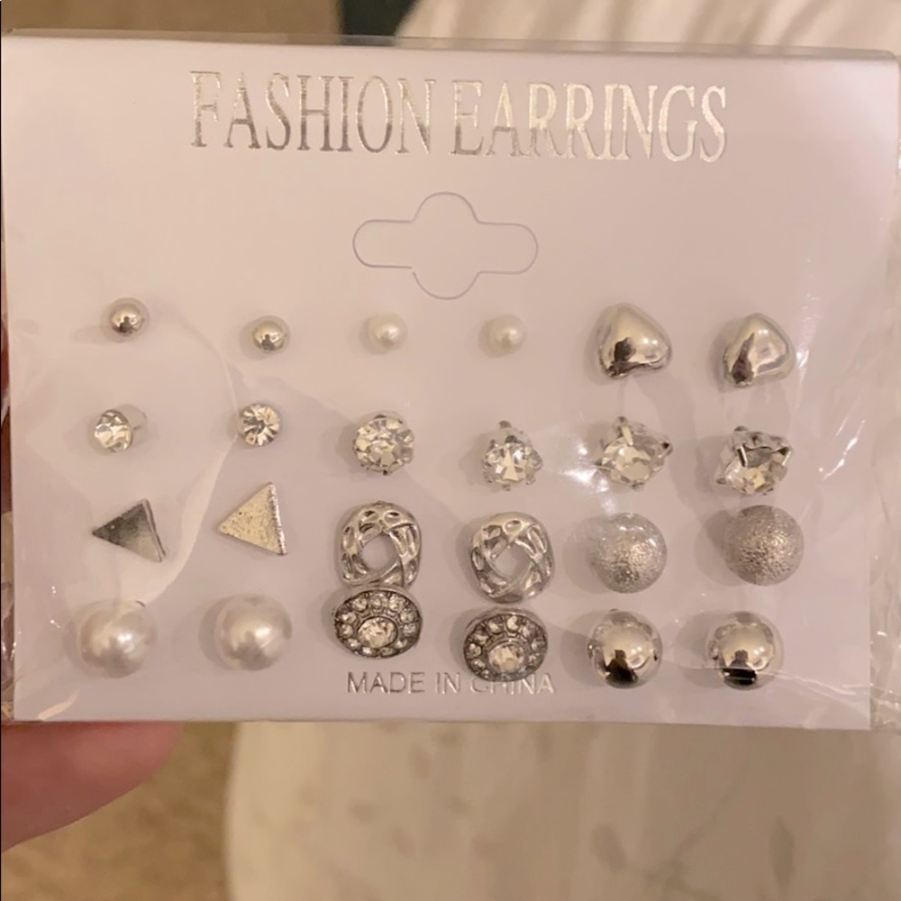 Earring Set - Picture 3 of 4